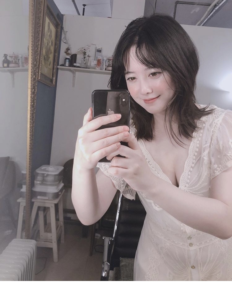 구혜선 인스타그램 근황 통통해진 얼굴 볼륨엎 몸매
