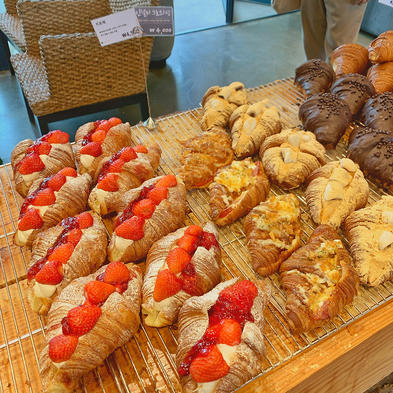 안산 카페 :: 안산에서 다양한 페스츄리(pastry)를 즐길 수 있는 베이커리 카페, 좋은아침 가든점에 다녀온 후기