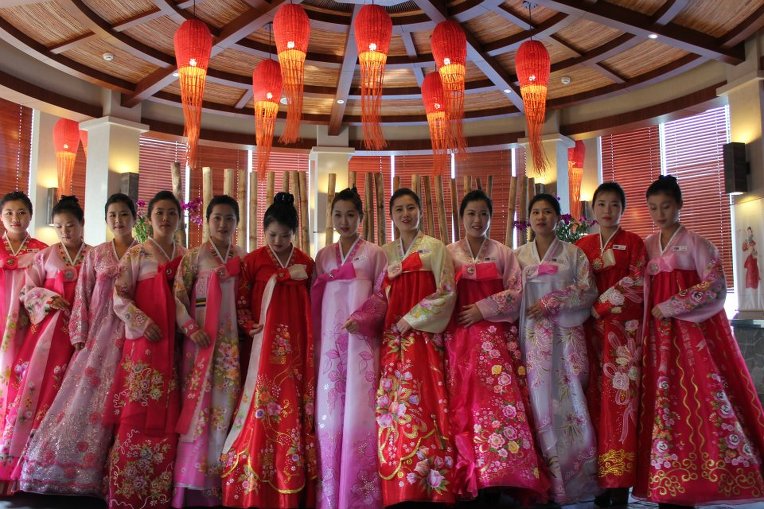 베트남 카지노 - 다낭 실버쇼어 리조트&크라운인터내셔널 카지노 북한여성 종업원들