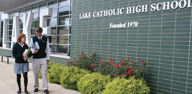 미국카톨릭 하이스쿨 정보, Lake Catholic High School