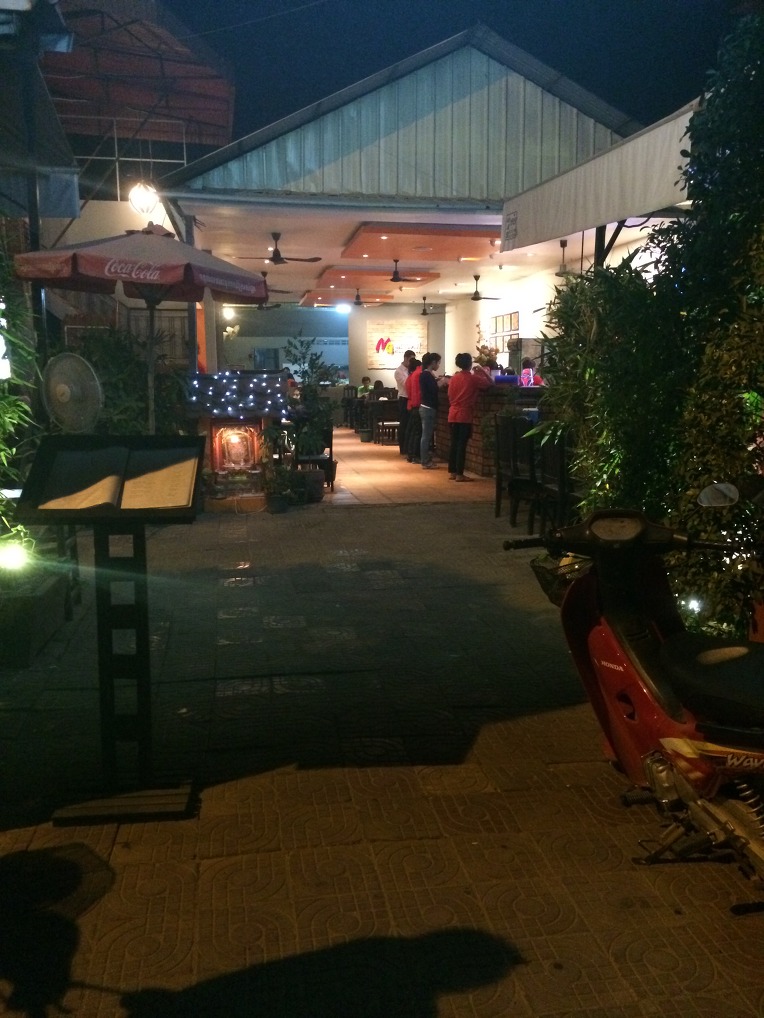 캄보디아 여행(캄보디아 한인호텔 소폰빌라) - 캄보디아 맛집, 시엠립 스테이크 레스토랑