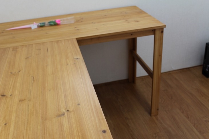 신혼집 꾸미기 더디아이와이 책상 만들기 -- 반제품 DIY 책상 만들기 완성작품