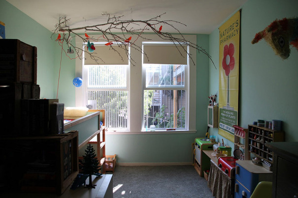 좁은아이방 인테리어 -- 아이와 아빠가 함께 쓰는 창의적인 방