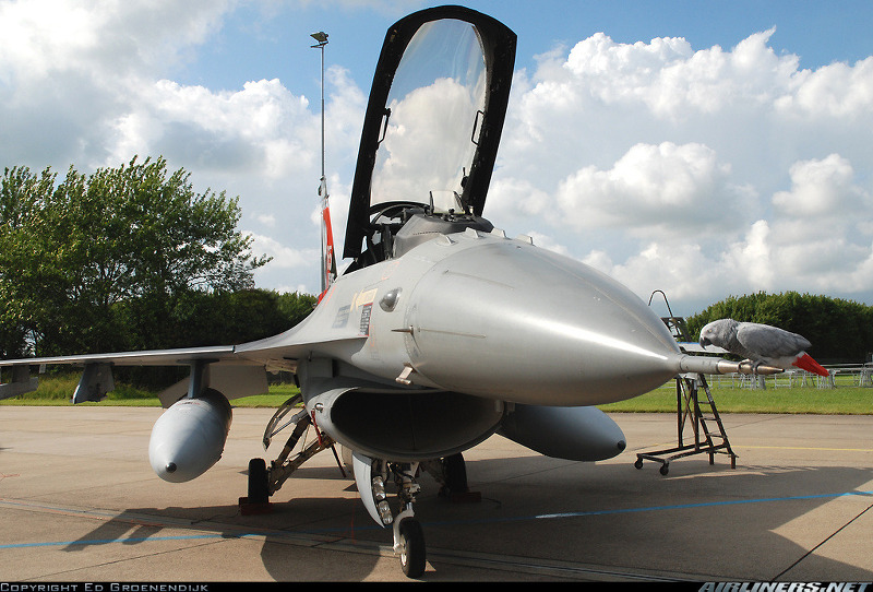 F-16 내부장비/피토트 튜브