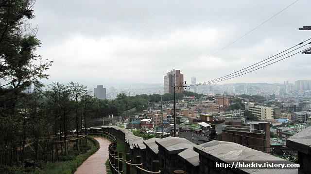 비오는날 서울 성곽 산책하기