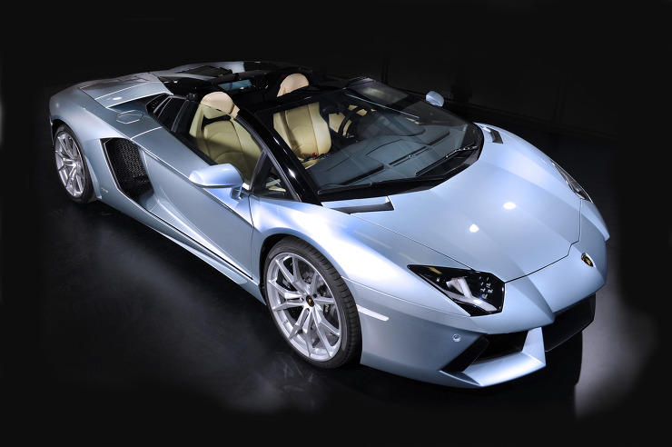 람보르기니 아벤타도르 로드스터 공개 (Lamborghini Aventador LP700-4 Roadster) 제원 및 가격