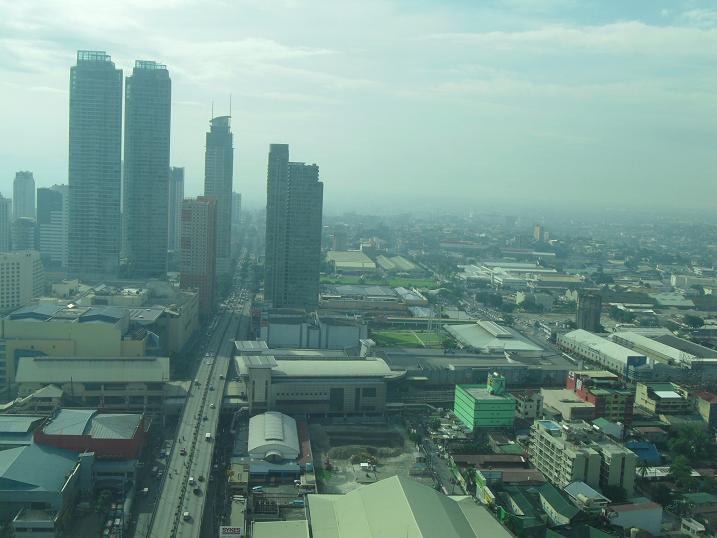올티가스 숙소의 아름다운 조망, 그리고 재래시장으로 출발 - 2010 필리핀 10