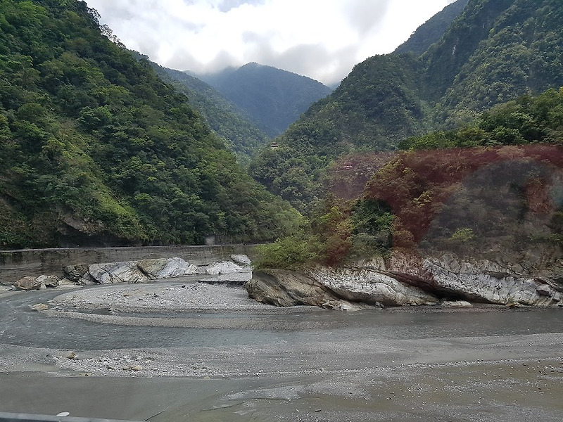 3박4일 대만여행 2일차 : 화련+타이루꺼국립공원+장충사+대리석협곡