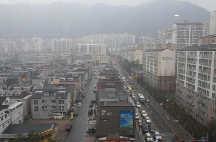 [지진속보] 경남 양산 지진으로 아파트 주민들 대피 소동