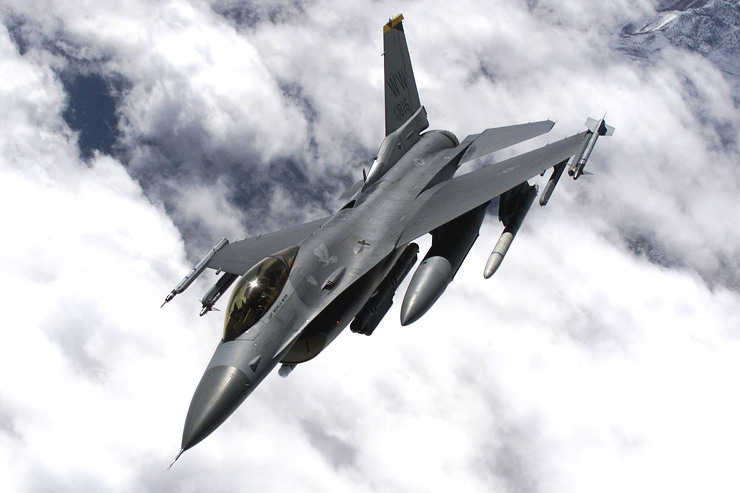 미 전투기 무안공항 비상착륙 하이드라진 유출 . F-16 기 하이드라진이란? 로켓추진제 하이드라진이 비행기에 쓰이는 이유 ?