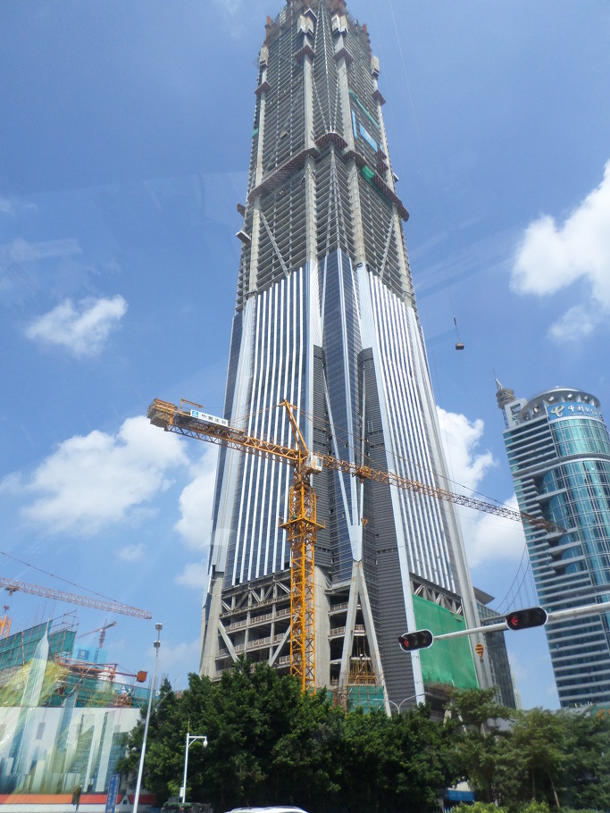 초대형 빌딩이 곳곳에 건설 중. 선전의 엄청난 발전 속도 - 2014 홍콩·선전 여행 17