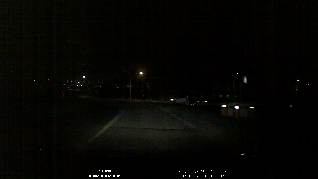 [블랙박스로 본 세상] 밤길 무리하게 중앙성 넘어 추월하는 차량.