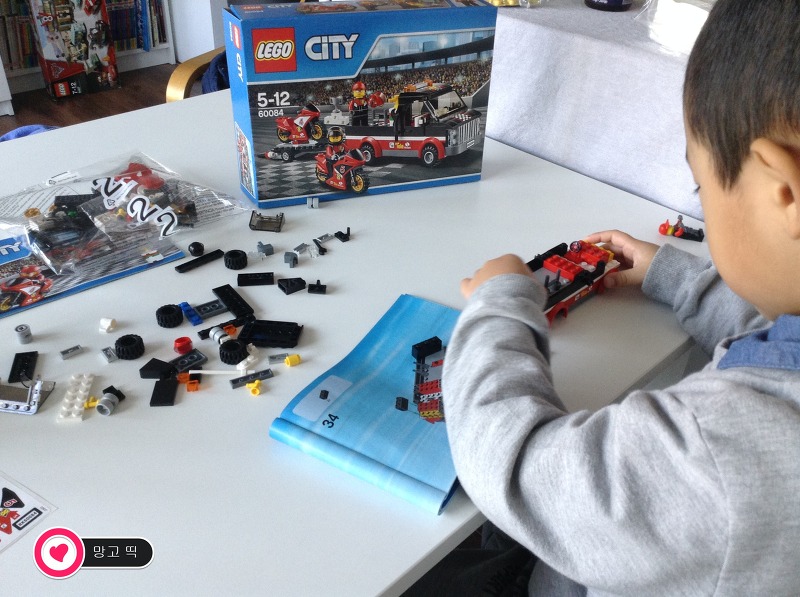 [레고] LEGO CITY 경주용 오토바이+운송차(60084)