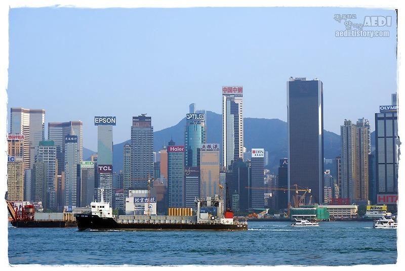 아름다운 야경이 더위도 잊게 만드는 홍콩 자유여행