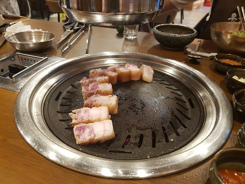 강남역 육전식당 / 돼지고기집