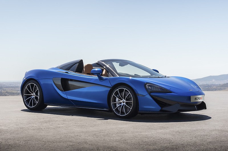 2018 맥라렌 570S 스파이더(McLaren 570S Spider) 매우 큰 사진들