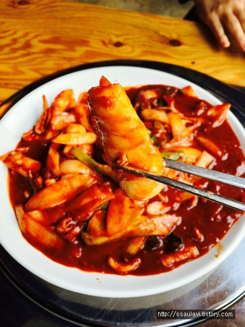 강남구청역 맛집 - 팔당닭발, 신경질나게 매운 음식이 먹고 싶다면!