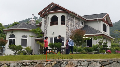 생방송투데이 사람의 집 내손으로 지은 안식처 경남 고성 전원주택 6월 18일 방송
