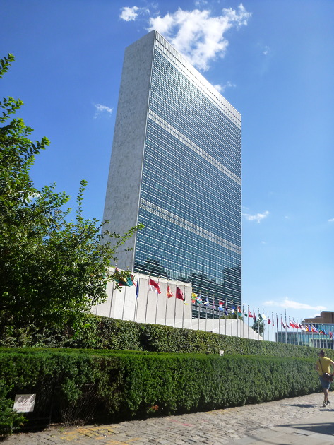 UN본부 방문. 로비에는 반기문 사무총장 사진이 - 2012 뉴욕여행 32