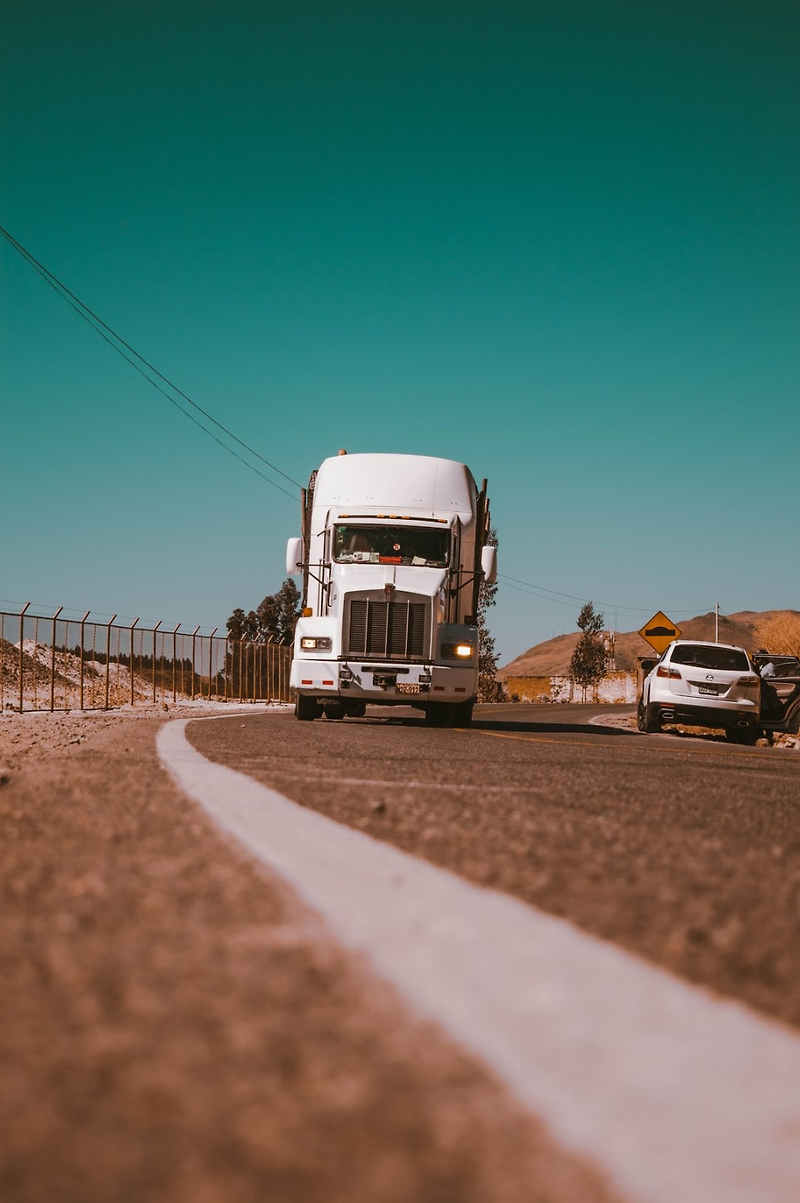 우버(Uber) 애리조나쁘지않아(Arizona) 주에서 자율주행 트럭으로 화물 운송 이야…