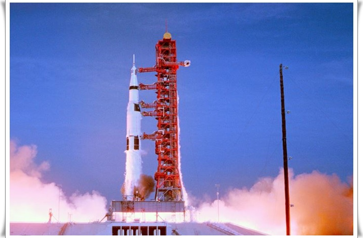 불붙은 우주 정복 어메리카 아폴로 하나하나호 달 착륙/최초의 인공위성