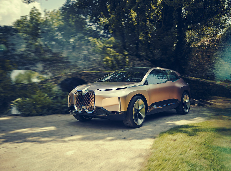 2018 BMW 비전 i넥스트(Vision iNEXT) 컨셉트, 미래 운성수단의 새로운 블록