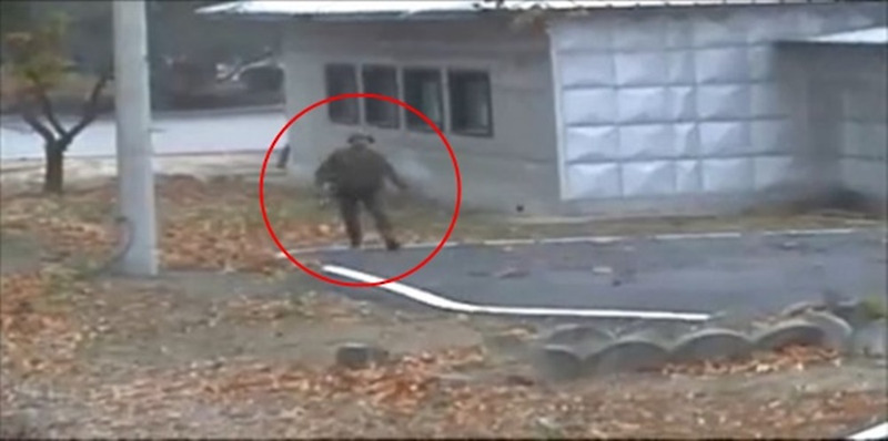 (속보) 긴박했던 JSA 북한병사 귀순장면 CCTV·TOD공개 (영상)