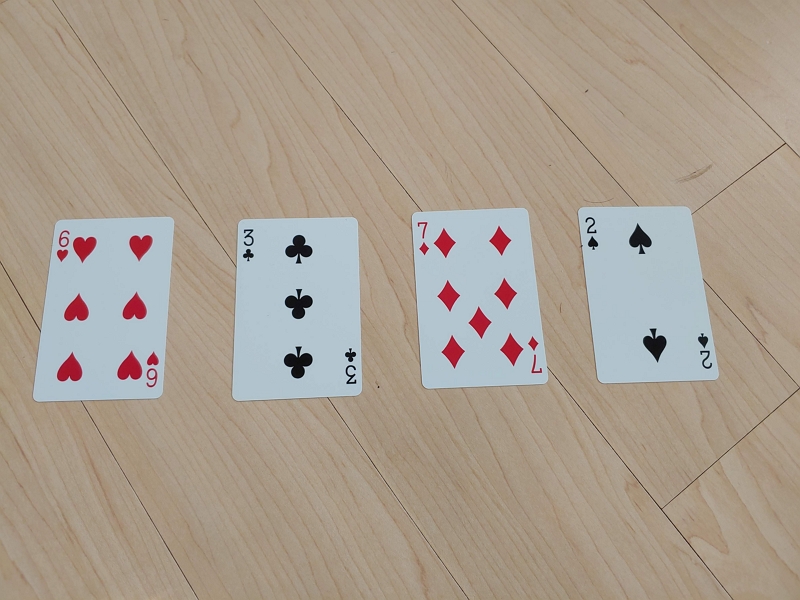 OpenCV를 사용하여 바닥에 놓인 트럼프 카드(Playing Card) 인식하기