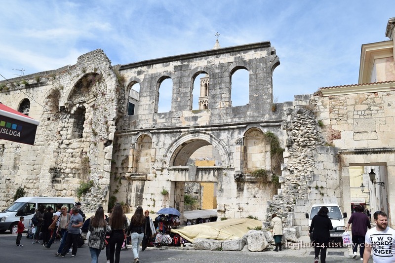 [크로아티아 스플리트 여행] #2 디오클레티아누스 궁전, 도미니우스 대성당, 지하궁전