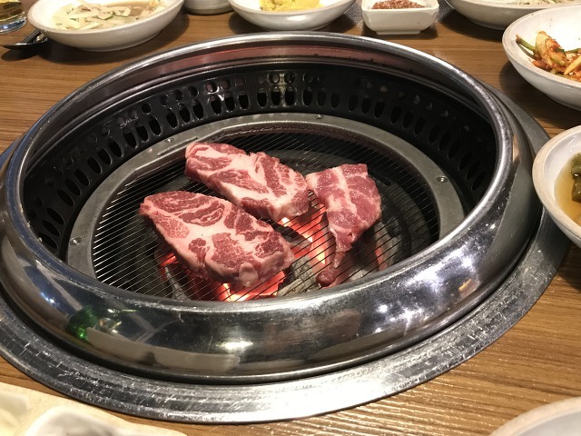<배꼽집> 발산역 맛집  '이베리코 흑돼지의 진정한 맛'