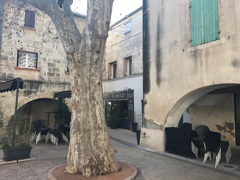 프랑스 Montpellier italian restaurant 몽펠리에 근처 Aimargue 의 이탈리안 레스토랑 IL MEZZO