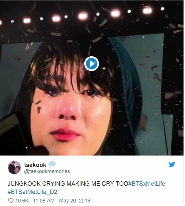 [elitedaily]This Video Of Jungkook Crying At BTS' Last U.S. 'Speak Yourself' Concert Will Break You 봅시다