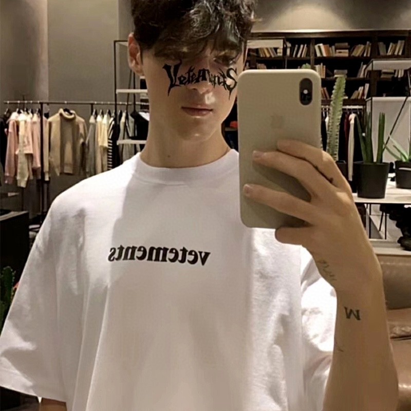 [VETEMENTS] 베트멍 20SS 로고 반팔 티셔츠 (3 COLOR)