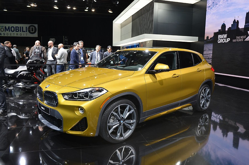 2019 BMW X2. 럭셔리 준중형 크로스오버의 새 탄생