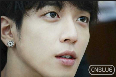 CNBLUE Jong Yong Hwa joins the army on March