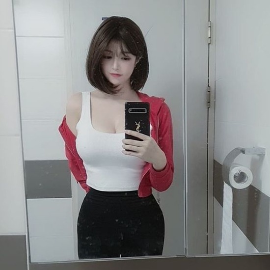 BJ천소아 다이어트를 자극하는 거울 셀카공개 베이글녀 그 자체