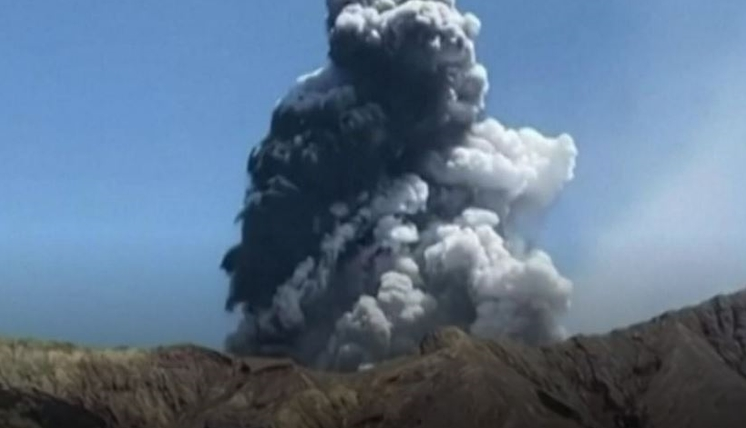 불운의 웨딩커플 - 뉴질랜드 화산