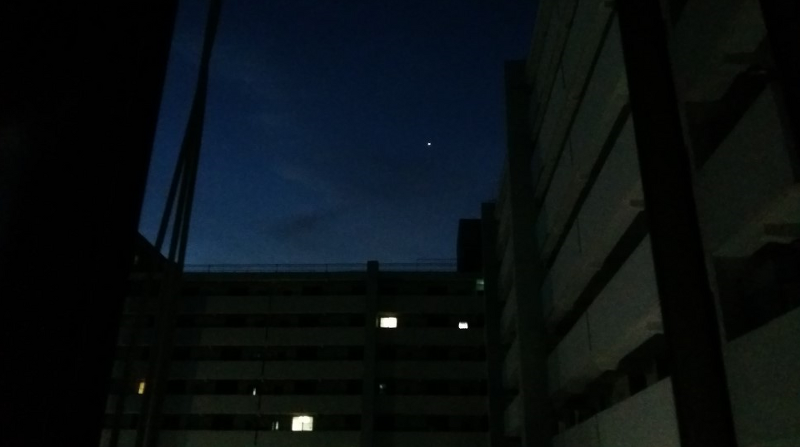 인공위성 맨 눈으로 보기 - 서울의 집 베란다에서  알아봐요