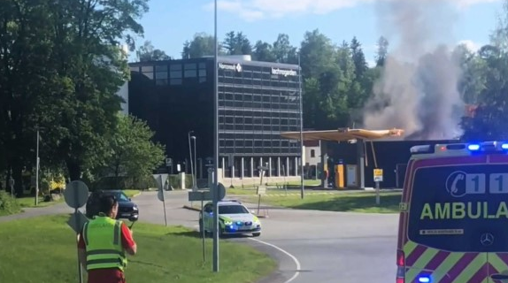 노르웨이 수소차 충전소 폭발문재 예비 봅시다