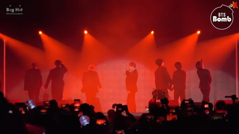 [BANGTAN BOMB] 'MIC DROP' Stage CAM (BTS focus)@2019 Lotte Family Concert - BTS (방탄소년단) 정보