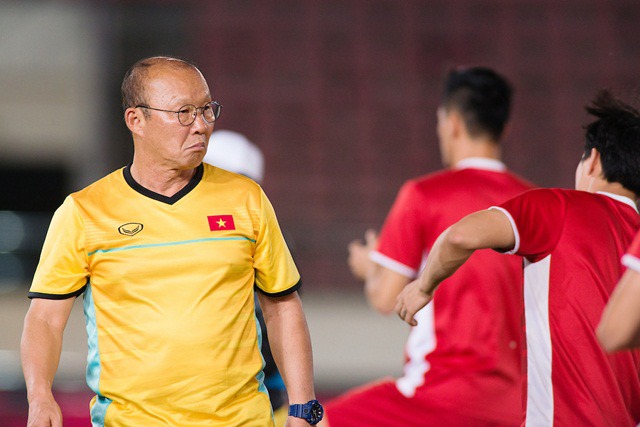 '쌀딩크' 박항서가 이끄는 베트남축구 피파랭킹 역대 최고순위는 ?
