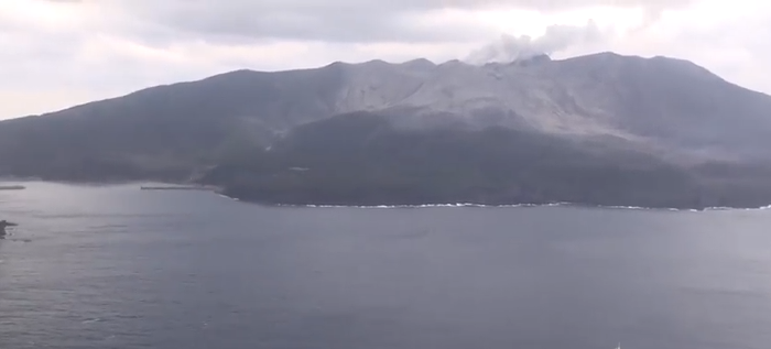 일본 규슈 가고시마 화산섬 폭발 분화 영상