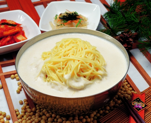 국산콩 100%로 만든 생생정보 콩국수 맛집