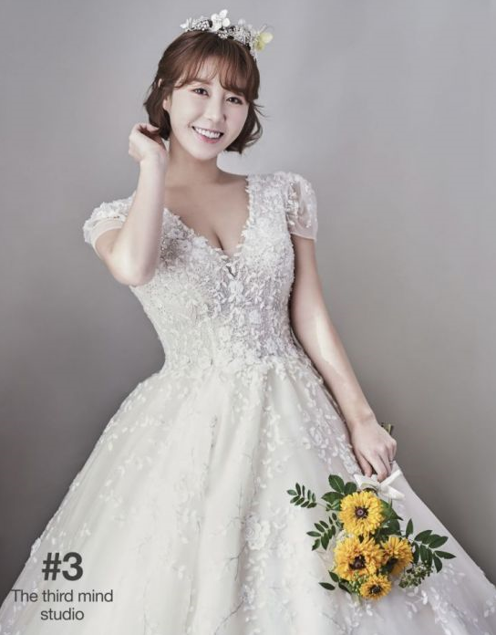 [나비] 가수 나비, 오는 11월 301 서울 모처에서 비연예인 연인과 결혼식을 올려! ??
