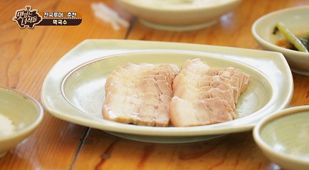 맛있는녀석들 숯불닭갈비 고추장닭갈비 막국수 편육
