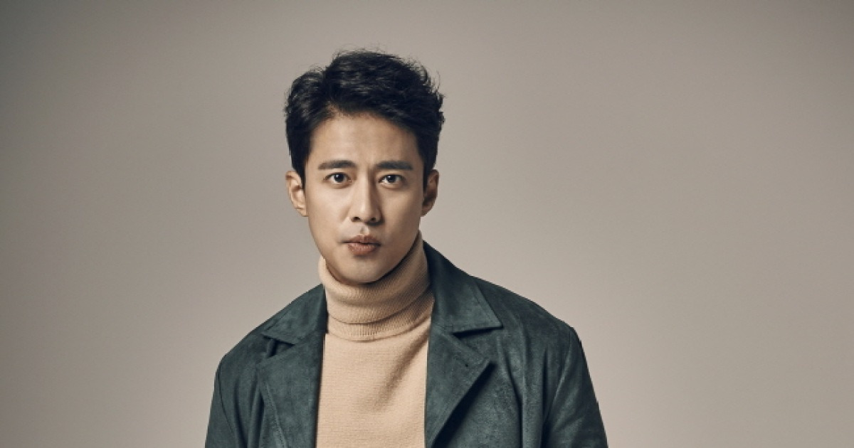 고주원, 화이브라더스와 전속계약