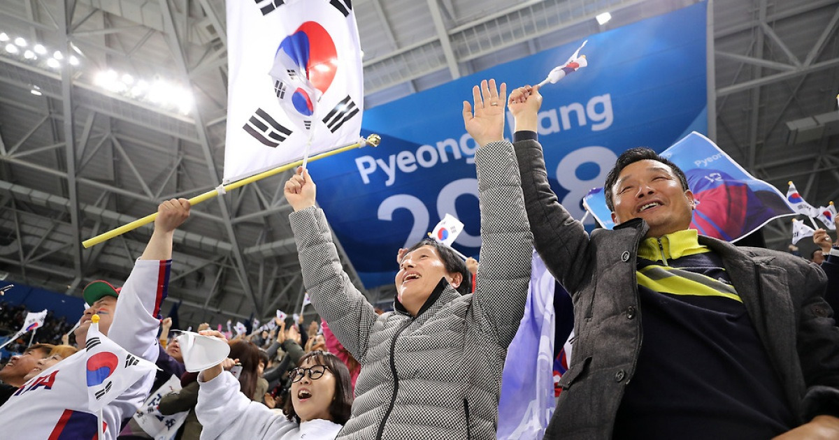 패럴림픽 아이스하키 '동메달 환호'