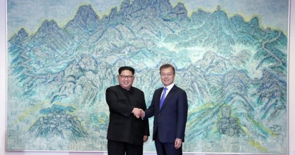 남북 올해 '종전선언'..완전한 비핵화 명시, 남북미·남북미중회담 추진