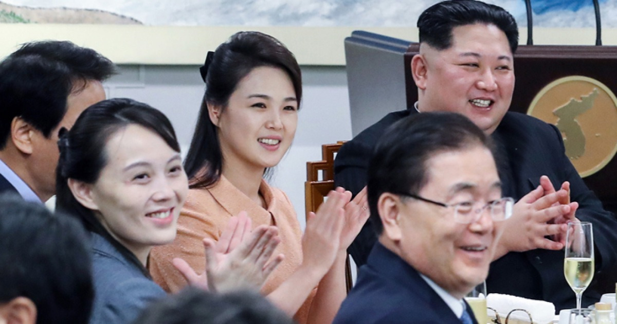 '고향의 봄' 따라부른 리설주 여사..하나된 남북