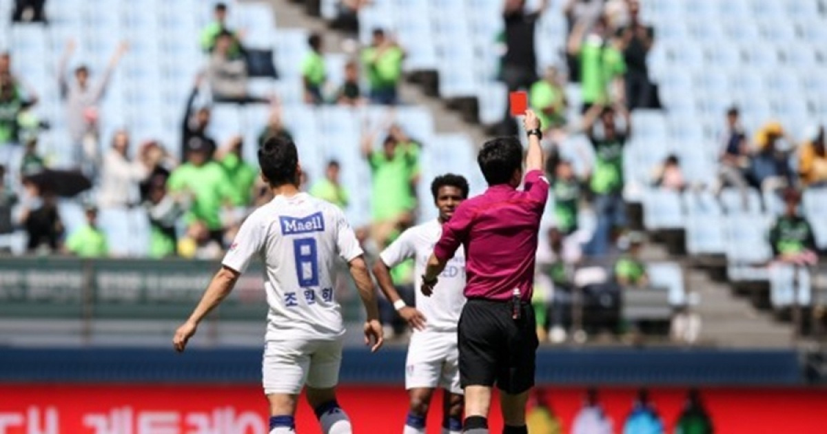 [SPO 원포인트] 'VAR' 바그닝요, 장호익 연속 퇴장..예상하지 못한 변수
